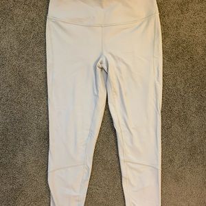 Victoria’s sport leggings